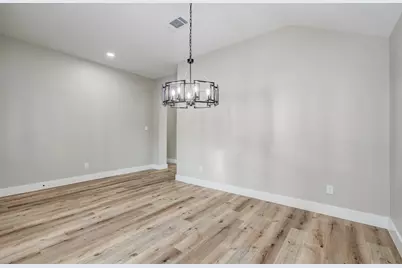 4506 Knights Court, Baytown, TX 77521 - Photo 4