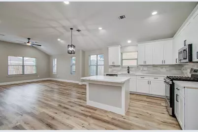 4506 Knights Court, Baytown, TX 77521 - Photo 6
