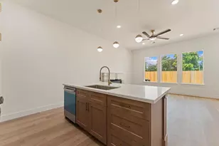 9109 Henrietta, Houston, TX 77088 - Photo 4