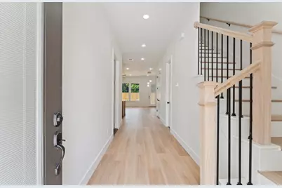 9109 Henrietta #C, Houston, TX 77088 - Photo 2