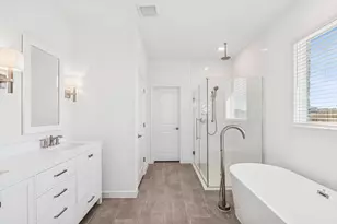 13006 Old Fashion Cir, Mont Belvieu, TX 77535 - Photo 14