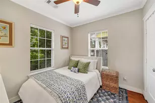 203 Northwood St, Houston, TX 77009 - Photo 14