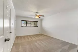 13228 Trail Hollow Dr, Houston, TX 77079 - Photo 12