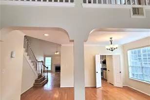 1719 Abellfield Ln, Sugar Land, TX 77478 - Photo 4
