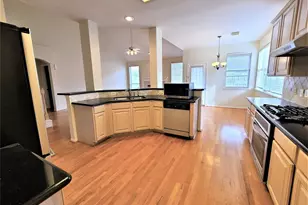 1719 Abellfield Ln, Sugar Land, TX 77478 - Photo 6