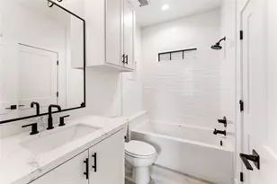 517 E 4th St, Houston, TX 77007 - Photo 4