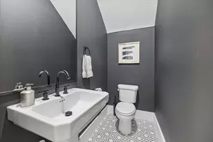 9009 Wellspring Dr, Houston, TX 77080 - Photo 16
