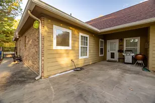 203 Lariat Ln, Livingston, TX 77351 - Photo 40