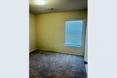 216 Apple Tree, Livingston, TX 77351 - Photo 4