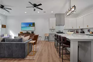 303 Blueberry St, Houston, TX 77018 - Photo 8