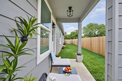 113 Bolden St #A B, Houston, TX 77029 - Photo 18