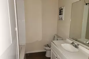 9021 Lomax St, Houston, TX 77093 - Photo 18