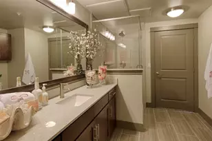 2910 Milam St St, Houston, TX 77006 - Photo 12