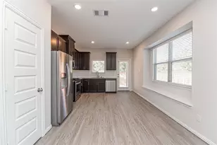 107 Silver Sky Ct, Conroe, TX 77304 - Photo 8