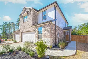107 Silver Sky Ct, Conroe, TX 77304 - Photo 2