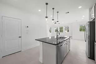 7607 Swooping Swallow Ln, Katy, TX 77493 - Photo 8