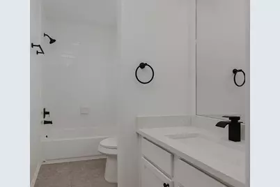 2037 Borthwick Lane, Conroe, TX 77301 - Photo 20