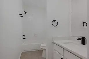 2037 Borthwick Ln, Conroe, TX 77301 - Photo 20