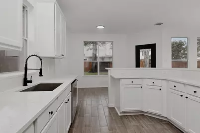 2037 Borthwick Lane, Conroe, TX 77301 - Photo 8