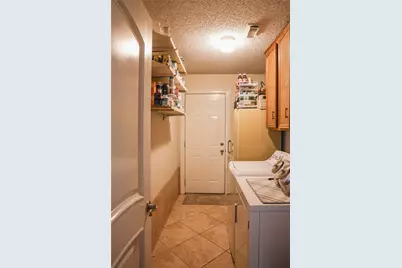 318 Peach Point, Jones Creek, TX 77541 - Photo 12