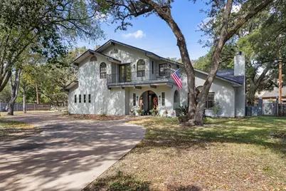 104 N Hickory Lane, Columbus, TX 78934 - Photo 2