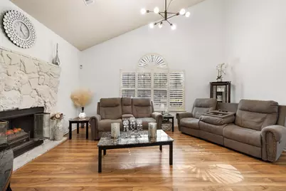 104 N Hickory Lane, Columbus, TX 78934 - Photo 6