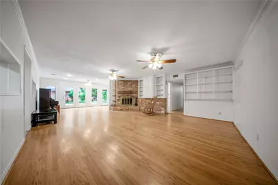 8726 Dogwood Drive, Tomball, TX 77375 - Photo 6