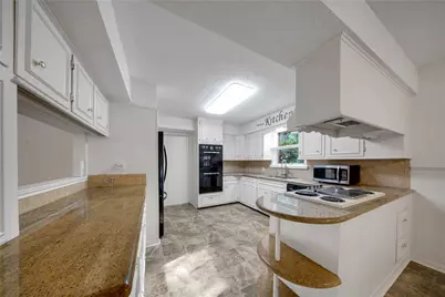 8726 Dogwood Drive, Tomball, TX 77375 - Photo 10