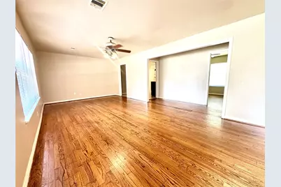 1504 E Fayle Street, Baytown, TX 77520 - Photo 2