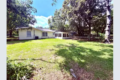 1504 E Fayle Street, Baytown, TX 77520 - Photo 16