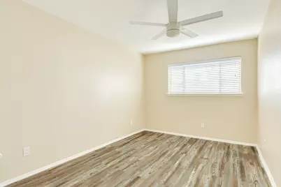 7140 N Holiday Drive, Galveston, TX 77550 - Photo 22