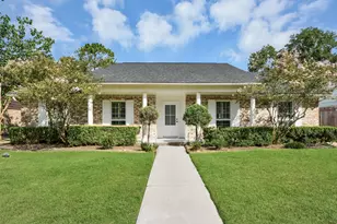 12026 Sugar Springs Dr, Houston, TX 77077 - Photo 2