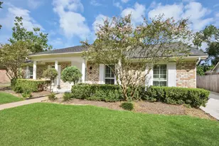 12026 Sugar Springs Dr, Houston, TX 77077 - Photo 4