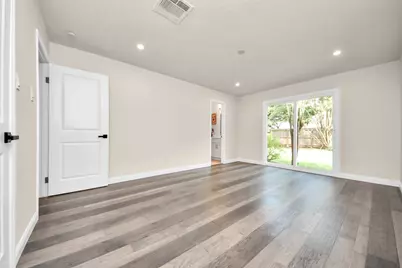 12026 Sugar Springs Drive, Houston, TX 77077 - Photo 32
