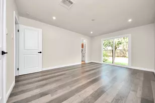 12026 Sugar Springs Dr, Houston, TX 77077 - Photo 32