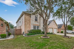4423 Parkwater Cove Ct SE, Sugar Land, TX 77479 - Photo 2