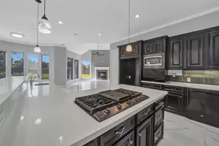 13734 Vinery Ln, Cypress, TX 77429 - Photo 10