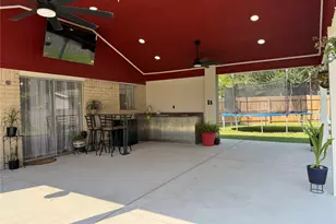 9022 Indian River Dr, Houston, TX 77088 - Photo 26