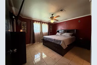 9022 Indian River Drive, Houston, TX 77088 - Photo 14