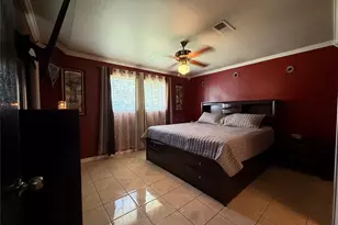 9022 Indian River Dr, Houston, TX 77088 - Photo 14