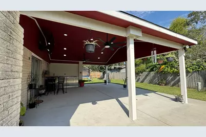 9022 Indian River Drive, Houston, TX 77088 - Photo 20