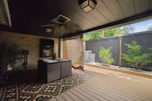 2030 Plantation Dr, Conroe, TX 77301 - Photo 30