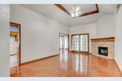 1119 Meadowvale, Beaumont, TX 77706 - Photo 2