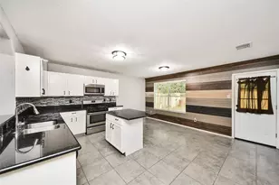 24019 Kingbriar Dr, Spring, TX 77373 - Photo 14