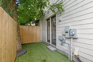 908 Thompson St, Houston, TX 77007 - Photo 28