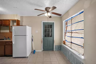 624 N McCampbell Street, Aransas Pass, TX 78336 - Photo 16