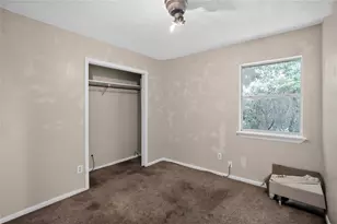 624 N McCampbell St, Aransas Pass, TX 78336 - Photo 22