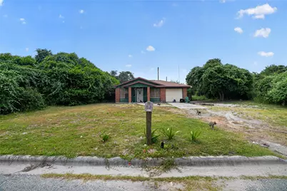 624 N McCampbell Street, Aransas Pass, TX 78336 - Photo 2