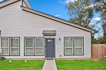 8009 Sterlingshire Street #B, Houston, TX 77078 - Photo 2