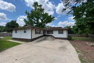 3058 Old Colony Rd, Huntsville, TX 77320 - Photo 1